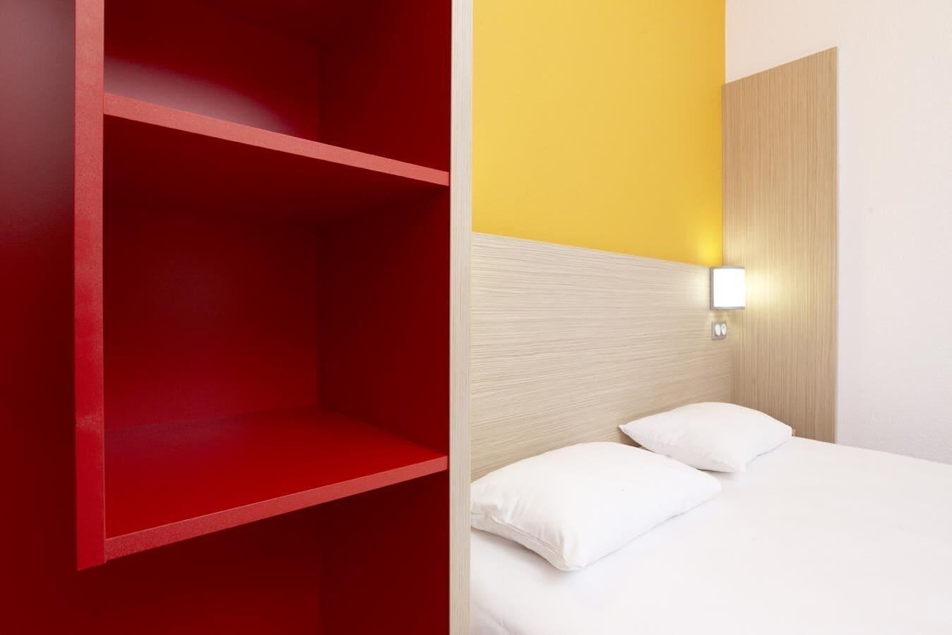 Greet Hotel Bourg-En-Bresse Sud Монтанья Экстерьер фото