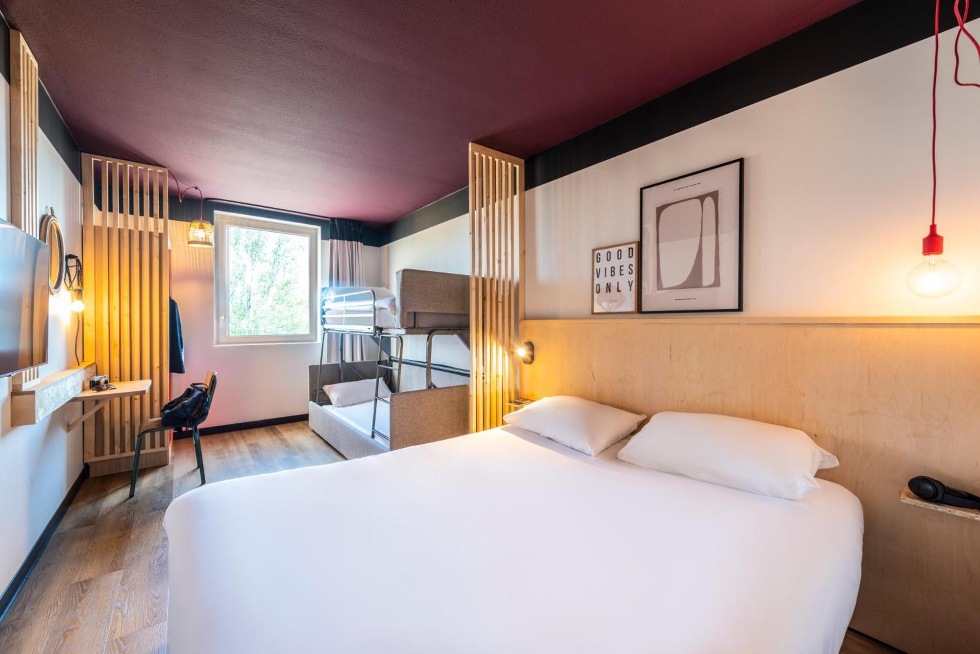 Greet Hotel Bourg-En-Bresse Sud Монтанья Экстерьер фото