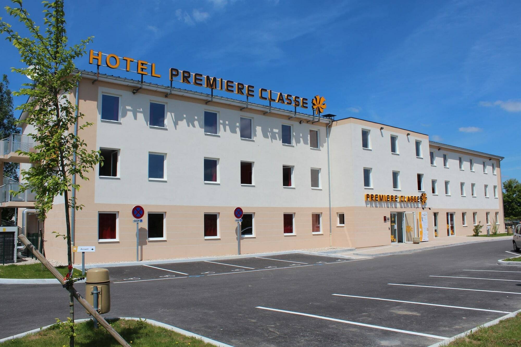 Greet Hotel Bourg-En-Bresse Sud Монтанья Экстерьер фото